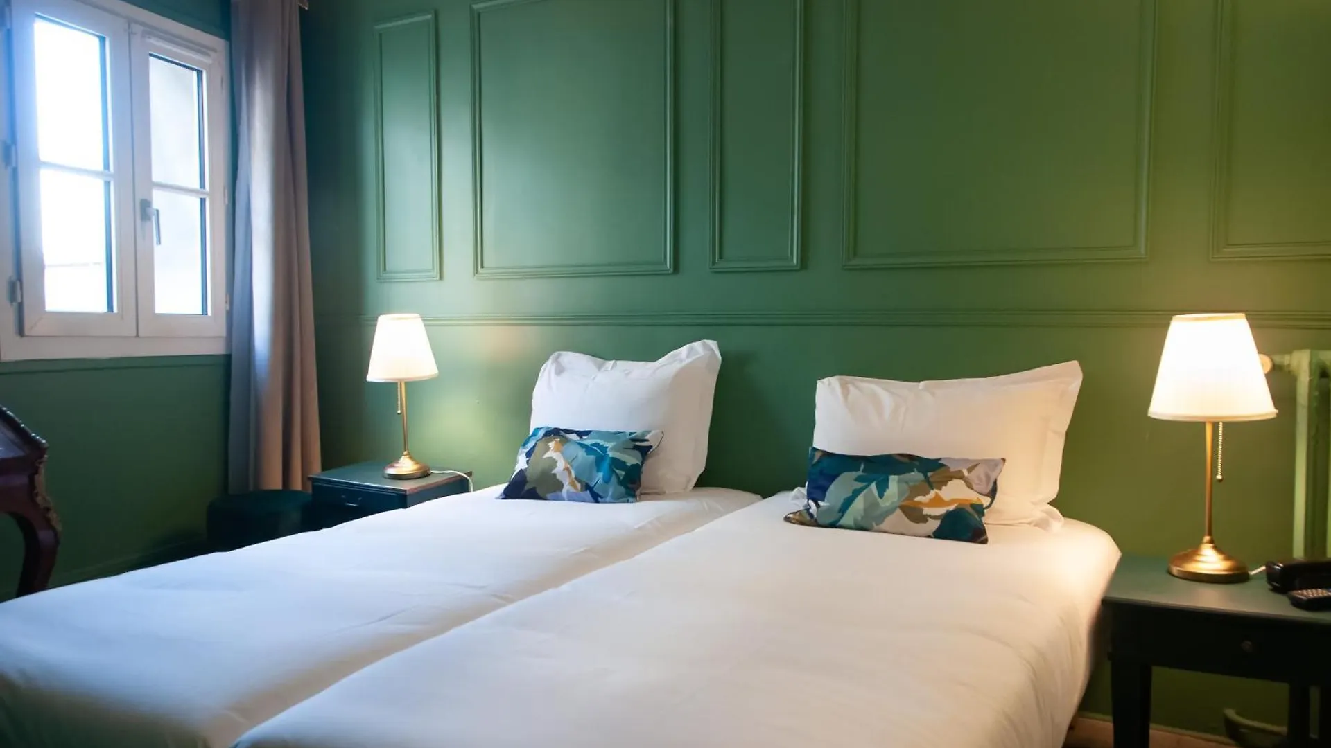 Hotel Petit Saint-Honore Париж