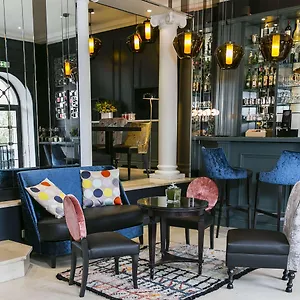 Hotel De Neuville Arc De Triomphe, Paris