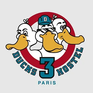 Hostel The 3 Ducks Eiffel Tower By Hiphophostels, Paris