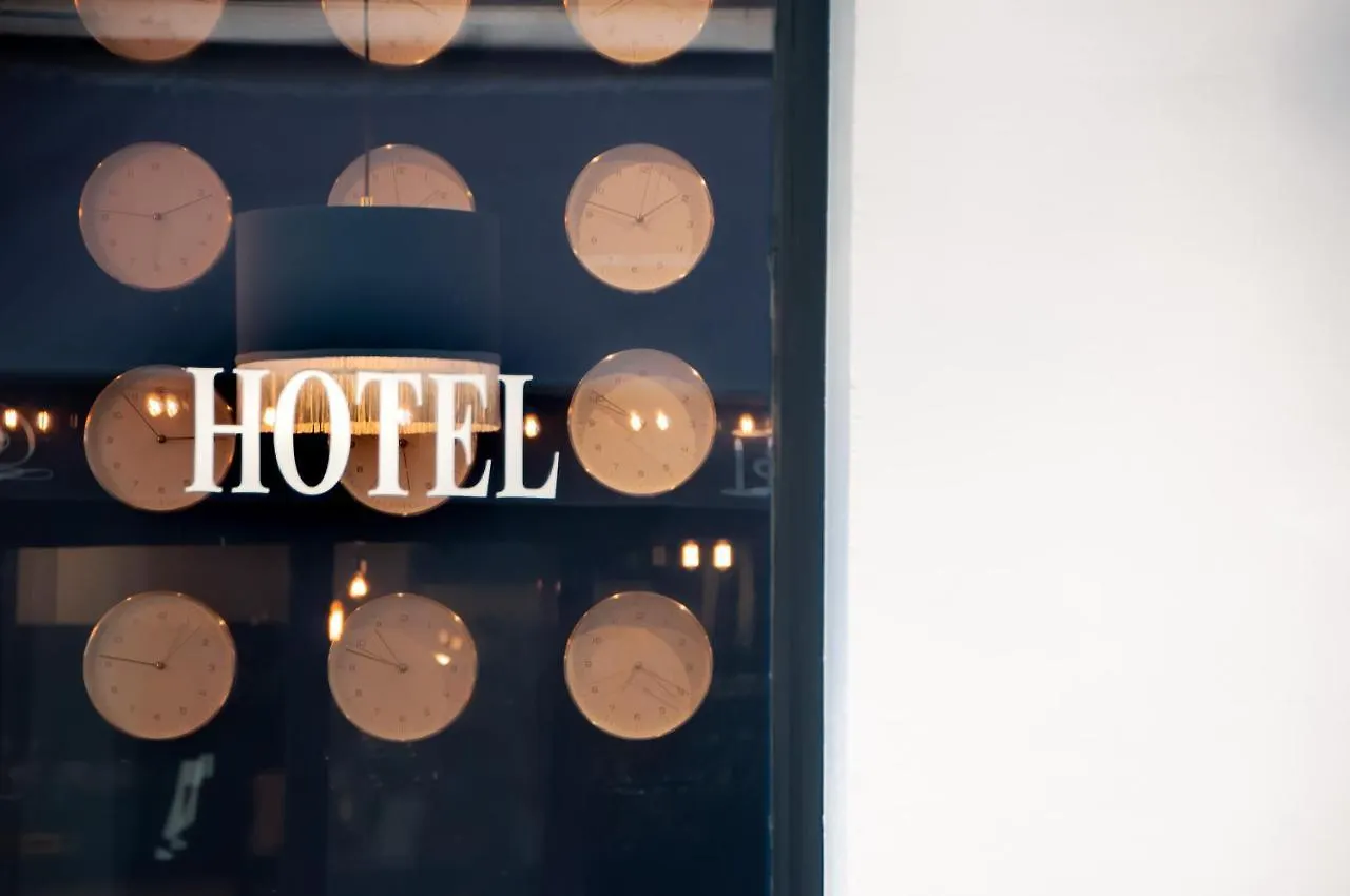 **  Hotel Petit Saint-Honore Paris France