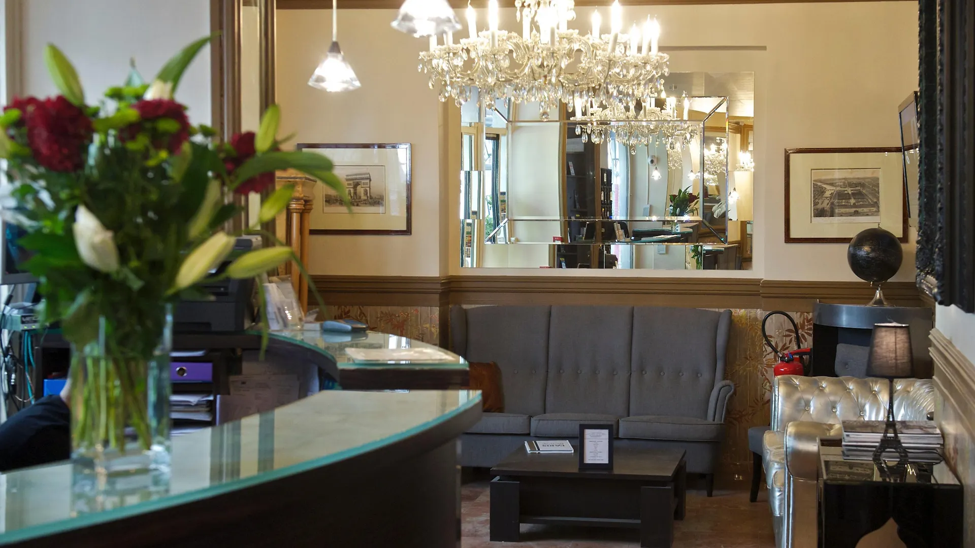 Hotel Petit Saint-Honore Paris 2*,