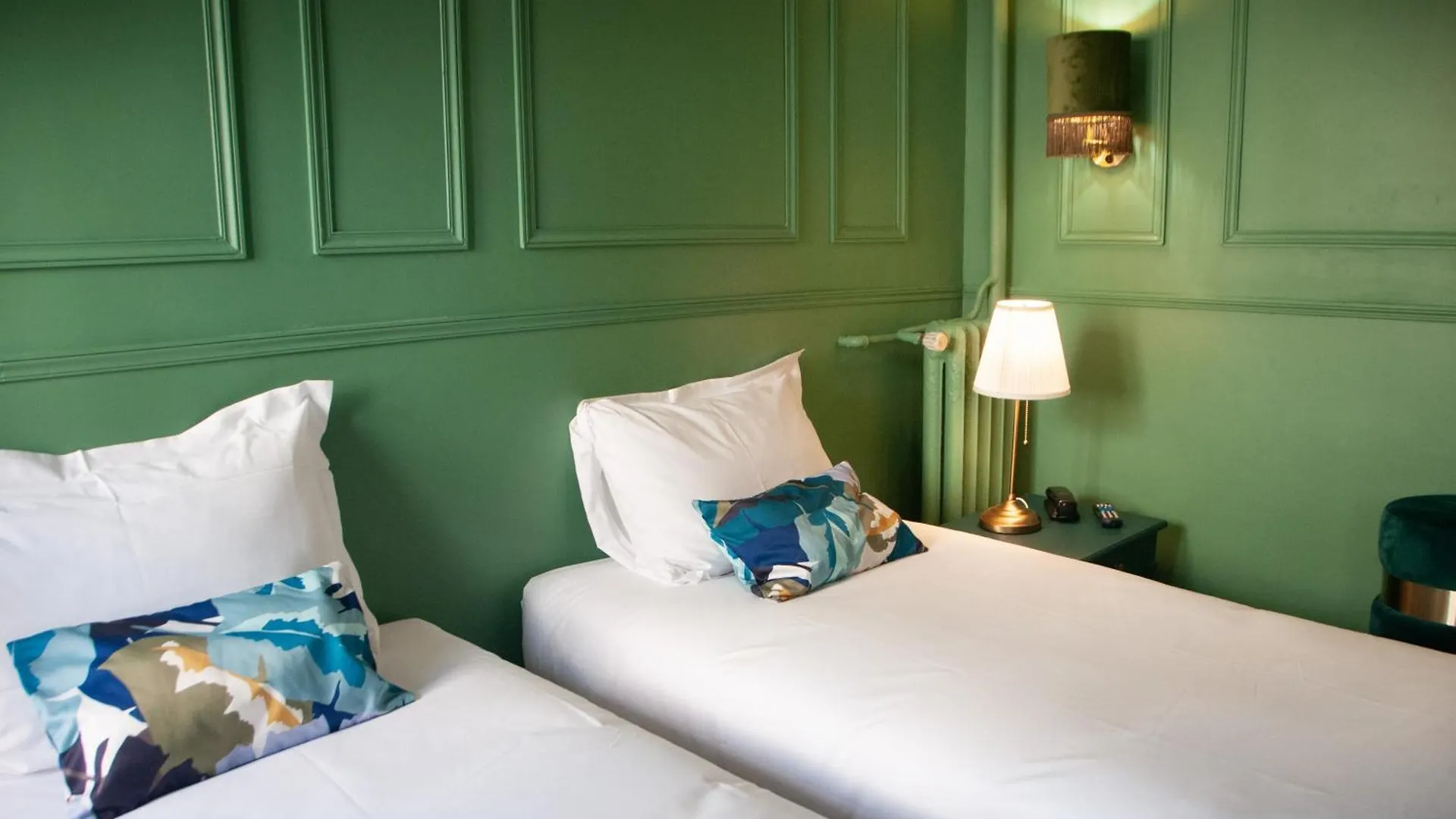 **  Hotel Petit Saint-Honore Paris France